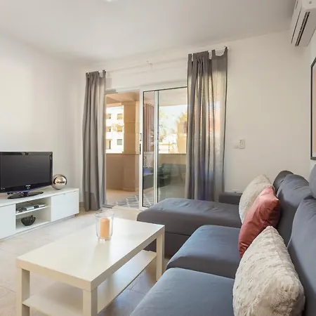 Niko Apartment *